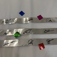 9人簽名logo彩帶