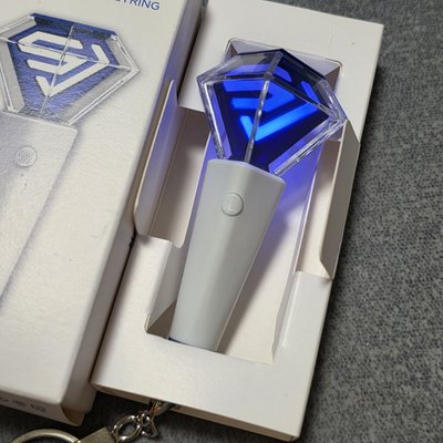 SJ 手燈鑰匙圈 二代手燈 super junior ⚠️不當綁物