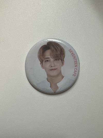 SEVENTEEN 18’CAFE徽章 淨漢