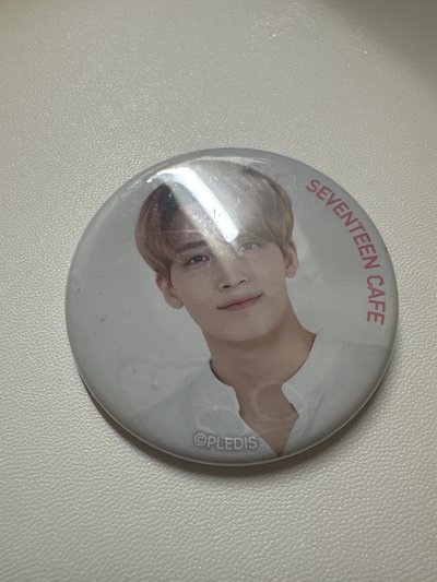 SEVENTEEN 18’CAFE徽章 淨漢
