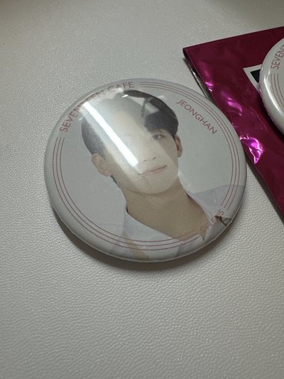 SEVENTEEN 20’CAFE徽章 淨漢