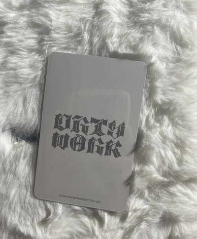 Karina Dirty Work 周邊卡 快閃衣服柚