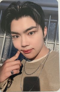 迷一 ju 1.0 幸運卡 戳臉