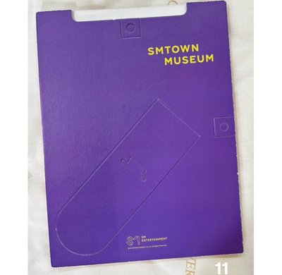 少女時代holiday紙相框+太妍潤娥照片