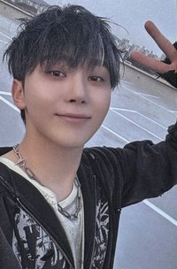 正五 yzy B 簽售卡 