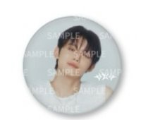 YEONJUN 白底徽章