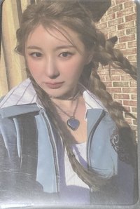 Over The Moon 專輯卡 