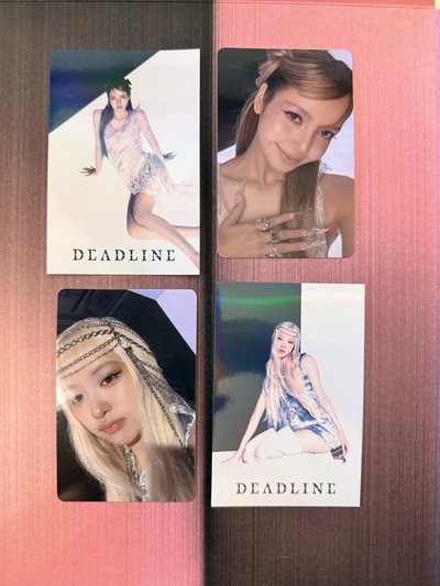DEADLINE 粉版專輯卡+貼紙