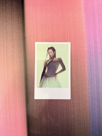 DEADLINE 粉版專輯卡+貼紙