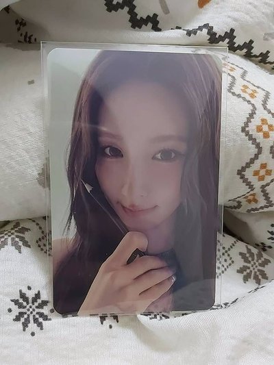 I dle 2026 演唱會場周周邊小卡。鉛筆系列