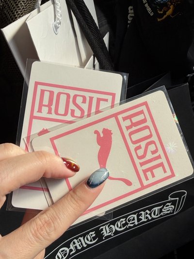 PUMA x ROSÉ 代言卡 