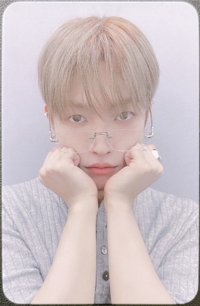 DMM 摸摸頭🐿️