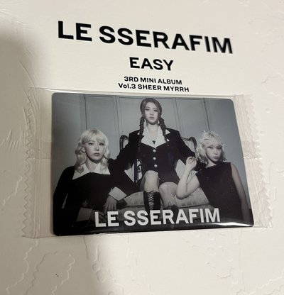 Le sserafim 貼紙小卡