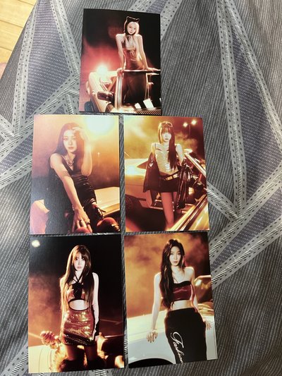 Le sserafim 台北場明信片