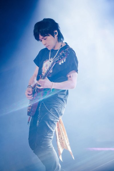 全新未拆🦄 五月天 怪獸/愛你魔法獨角獸 黑T （M號）