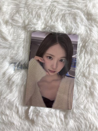 Jiwoo Focus wvs 簽售卡 