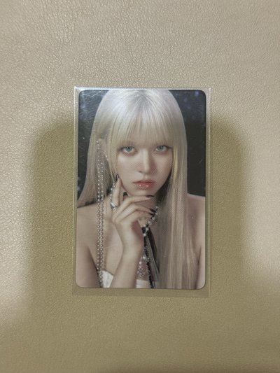 NMIXX快閃店隨機卡