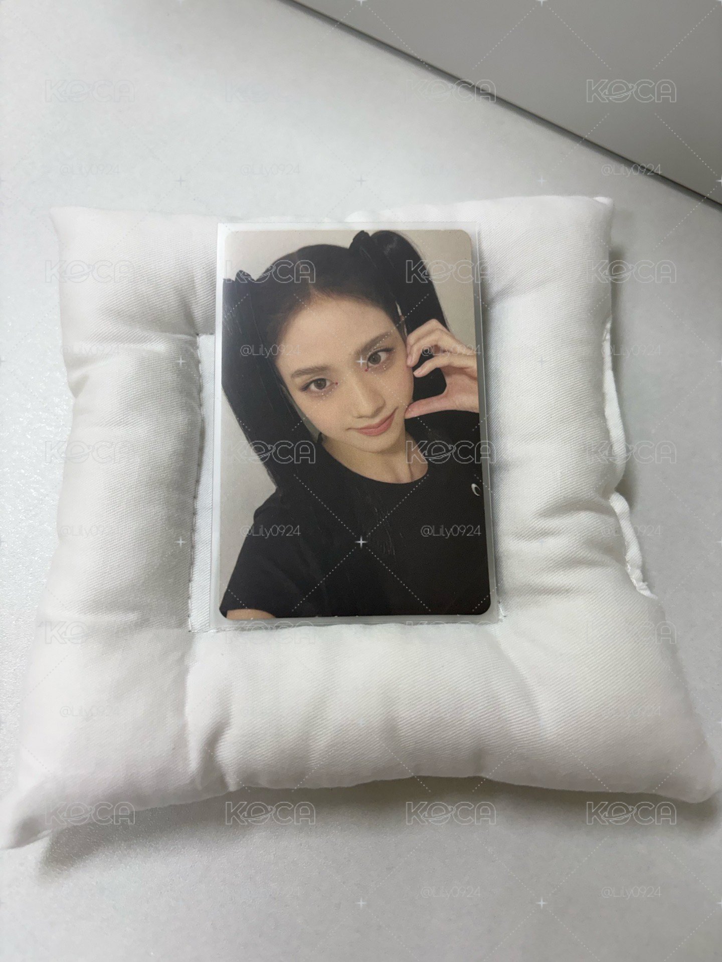 金智秀雙馬尾小卡 小損