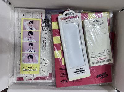 SKZ 23年年曆 菲彬組