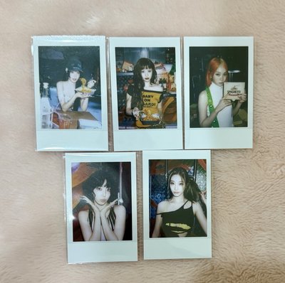 LE SSERAFIM 滿額拍立得 五張一組合售