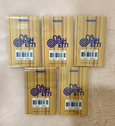 LE SSERAFIM 滿額拍立得 五張一組合售