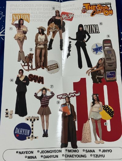 TWICE 十週年專卡跟海報