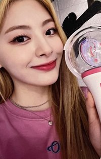 STAYC手燈 周邊卡 