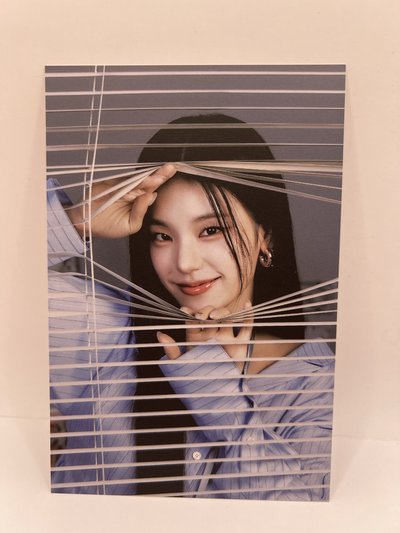 ITZY 2025年曆證件照+明信片