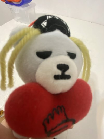 BIGBANG TAEYANG KRUNK 抱心娃
