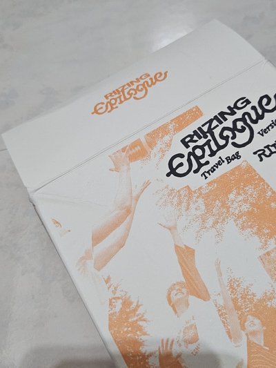 RIIZE 專輯 TRAVEL BAG VER. 橘包