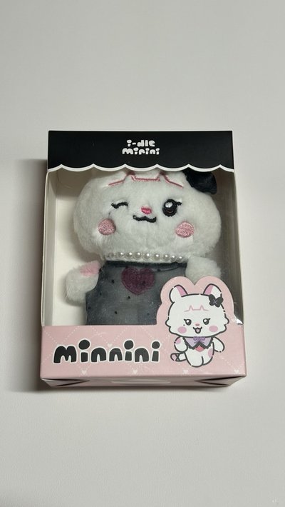 minini娃娃含卡