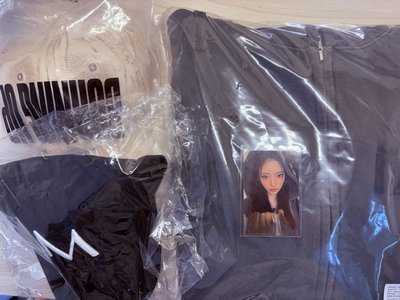 Meovv 周邊不拆售