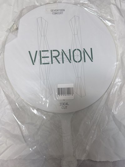 （現貨 紙箱寄出）seventeen 絕版 Vernon 大扇 扇子