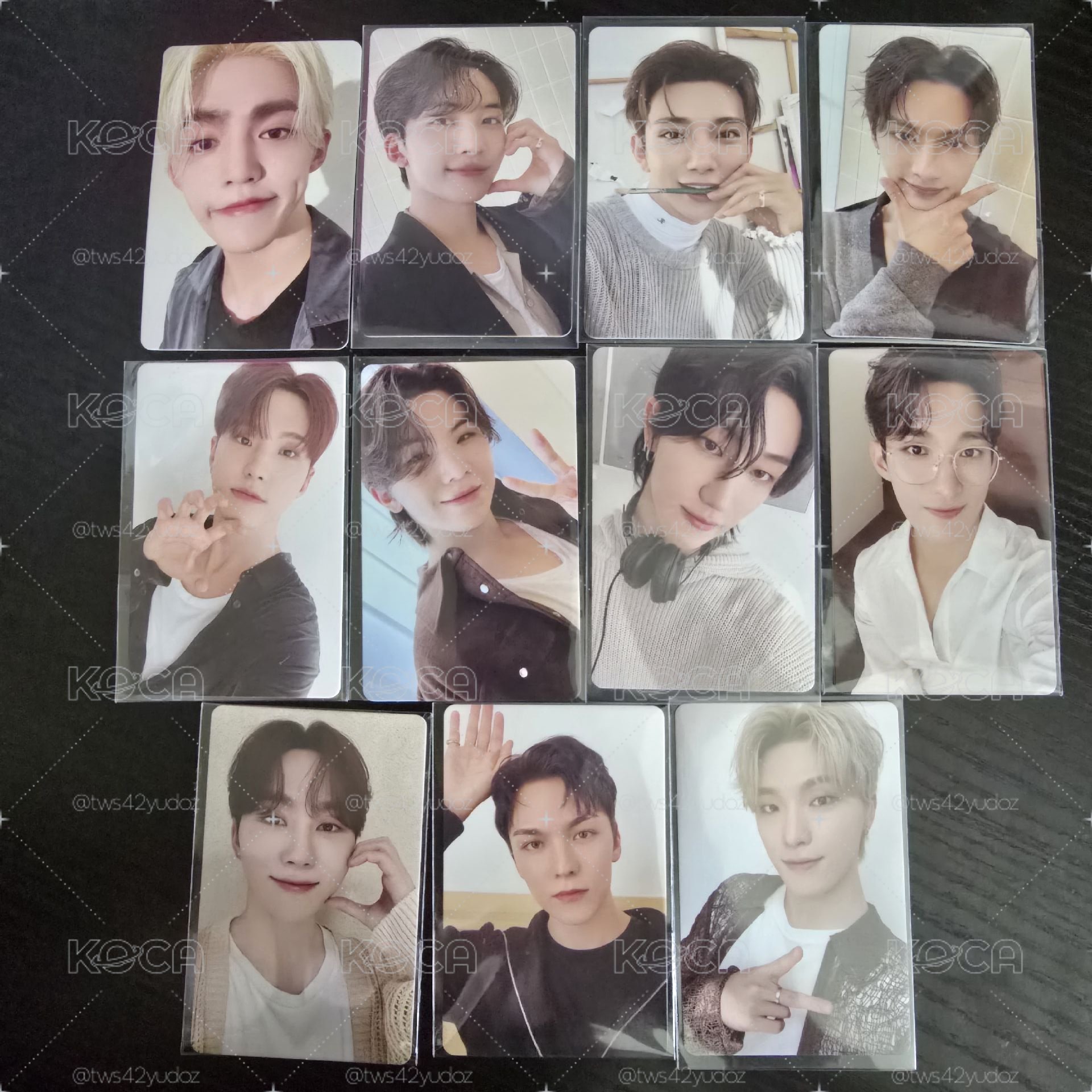 SEVENTEEN 2024 年曆小卡
