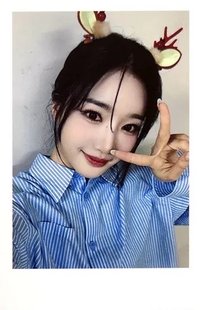 VV ju 線上 簽售卡 