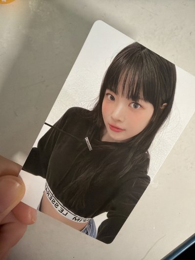 Le sserafim 洪恩採 幸運卡