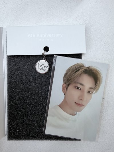Seventeen 圓佑 六週年吊墜（含卡）