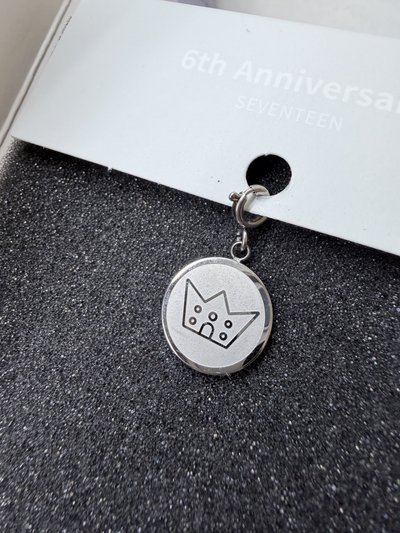 Seventeen 圓佑 六週年吊墜（含卡）
