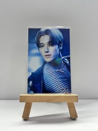 身著魚鱗衣の榮