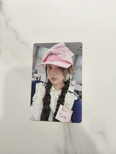 🔴NOT CUTE ANYMORE yzy 預售 特典卡 