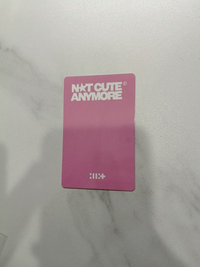 🔴NOT CUTE ANYMORE yzy 預售 特典卡 