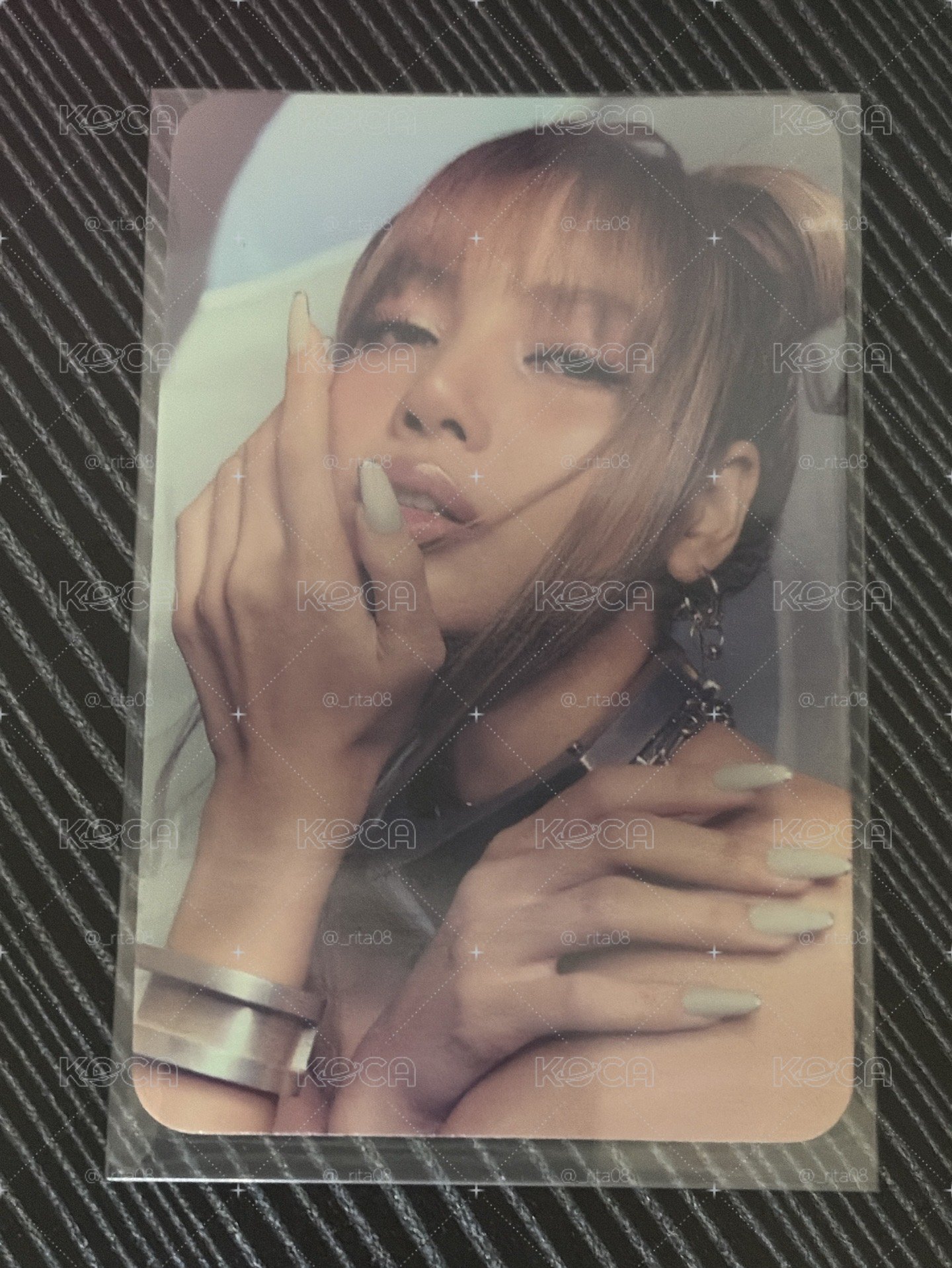 莎、妮卡