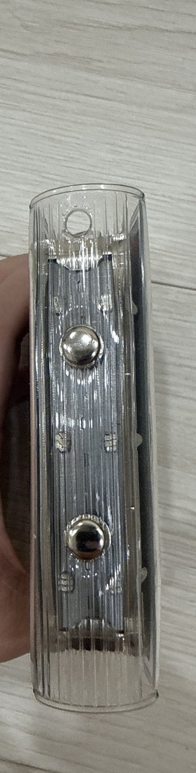 卡冊有使用痕跡