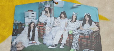 【含整盒小卡+日韓限定雙特典】NewJeans 年曆 2025 (內容物完整無缺件) (日記本無劃痕)