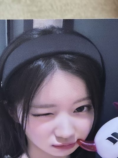 二手官方手燈、2025世巡VIP專屬吊牌／明信片、DRIPms幸運卡、YG預售禮小卡