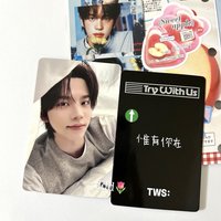 從棉被鑽出來的申惟