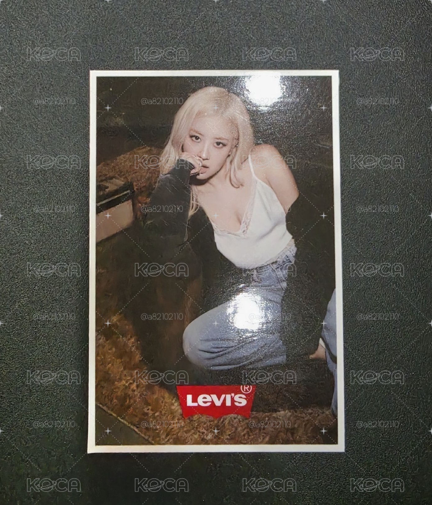 Levi's  ROSÉ小卡