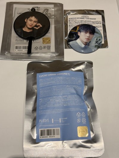 SVT Mingyu Follow黑小扇 消費期限徽章 Miniteen奎磁鐵未拆