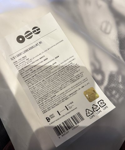 [四月底出貨] t-shirt 柾國 M