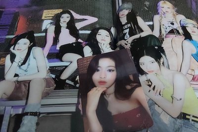 Babymonster 1st Full album [Drips]專輯小卡